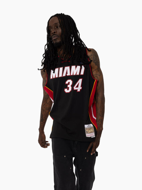 MNMH613412_BLK0000_5_pvq2qa_1753659960