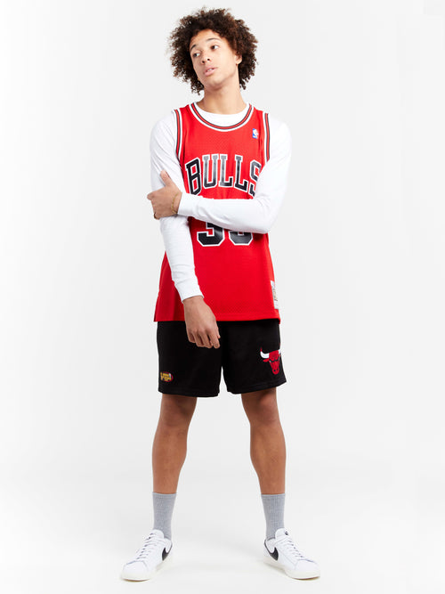 MNCG18153_RED0000_3_ywminz_1623374354