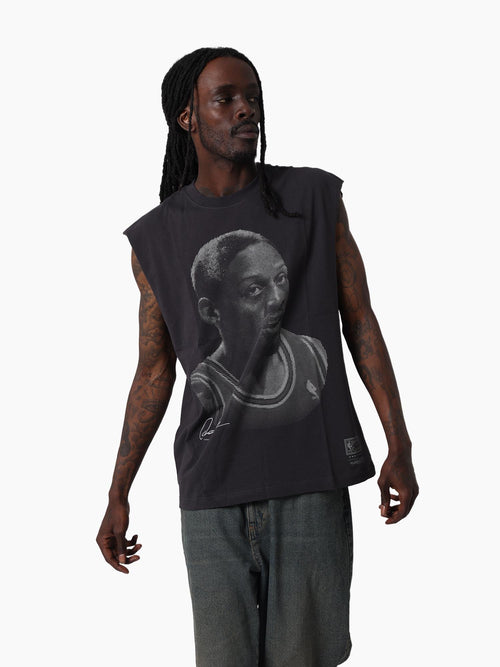 MNDRO4204_BLK000W_3_cdsnyx_1767591835