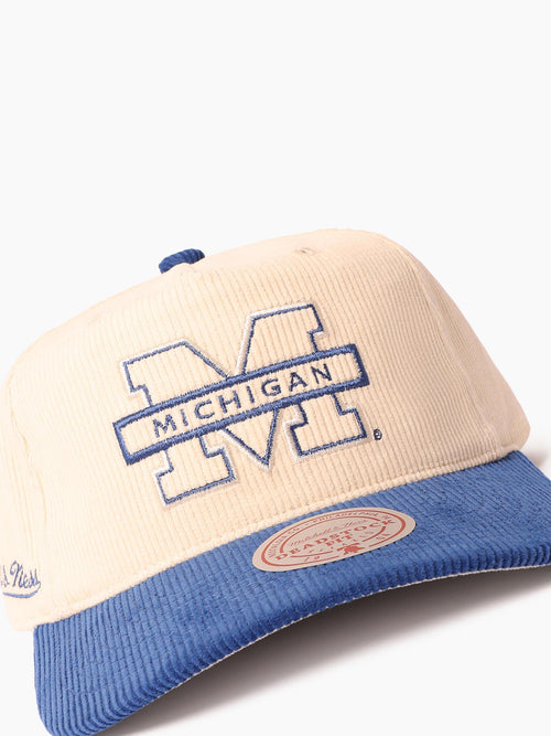 MNUM4331_WHTCRMNVY_2_dom4vv_1767827611